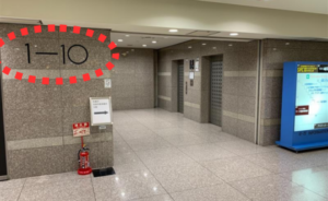 ｲｰｽﾄ駅前ｸﾘﾆｯｸ札幌院の行き方⑥広場を抜け、「1-10」と書かれたエレベーターより6階に上がる