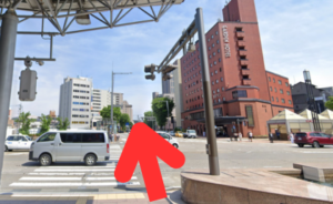 ｲｰｽﾄ駅前ｸﾘﾆｯｸ金沢院の行き方①金沢駅をでて南に進んで金沢駅通り県道13号を進む